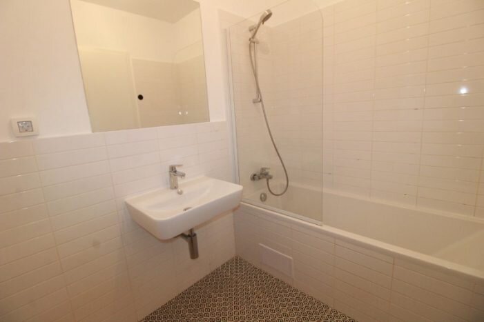 Aviatiei Park Faza 1, inchiriere apartament 2 camere, parcare, balcon.